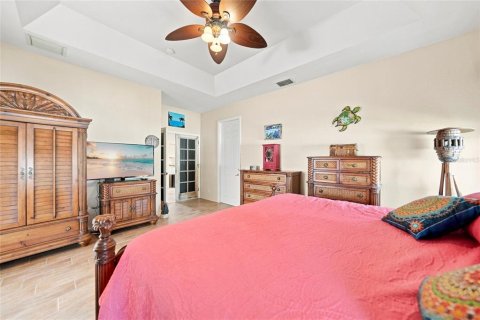 House in Port Charlotte, Florida 3 bedrooms, 185.71 sq.m. № 2296999 - photo 19