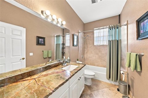 House in Port Charlotte, Florida 3 bedrooms, 185.71 sq.m. № 2296999 - photo 25