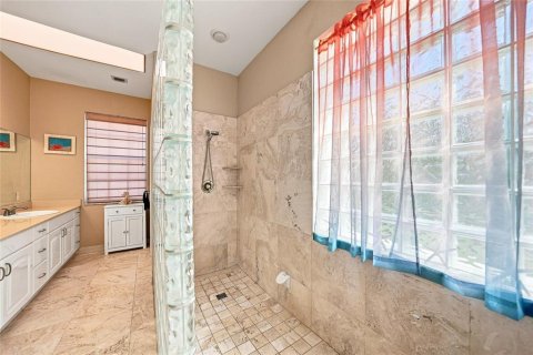 House in Port Charlotte, Florida 3 bedrooms, 185.71 sq.m. № 2296999 - photo 21