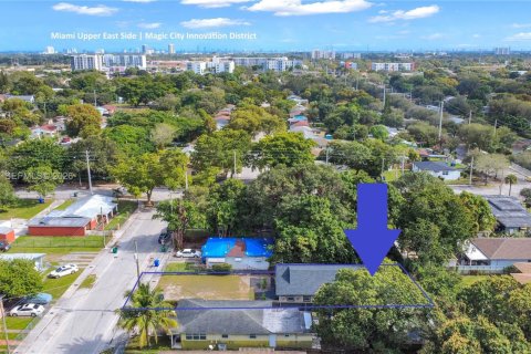 Купить коммерческую недвижимость в Майами, Флорида 183.95м2, № 1996095 - фото 14