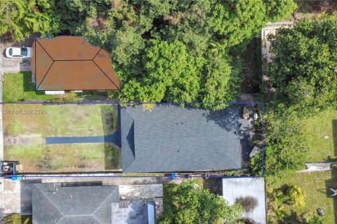 Купить коммерческую недвижимость в Майами, Флорида 183.95м2, № 1996095 - фото 12