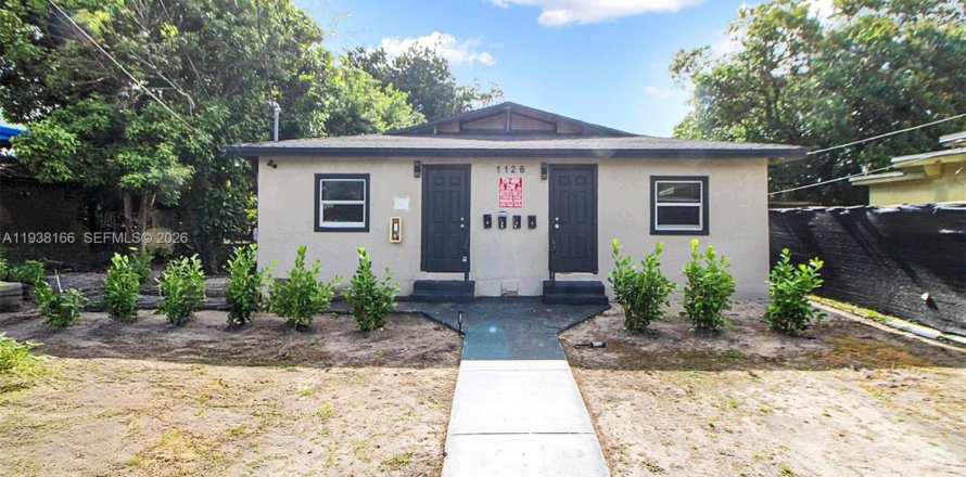 Коммерческая недвижимость в Майами, Флорида 183.95м2 № 1996095