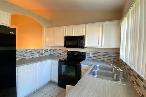 Apartamento en alquiler en Kissimmee, Florida, 3 dormitorios, 105.54 m2 № 1686785 - foto 5