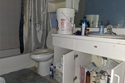 Casa en venta en Dover, Florida, 5 dormitorios, 262.17 m2 № 1826822 - foto 15