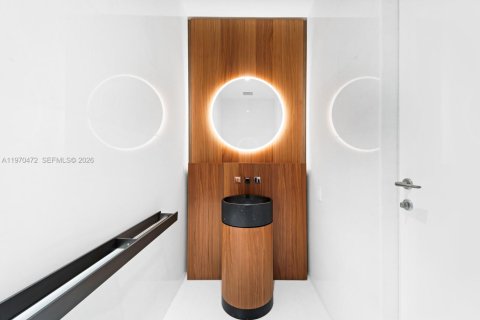 Condominio en venta en Miami, Florida, 4 dormitorios, 352.84 m2 № 2044061 - foto 17