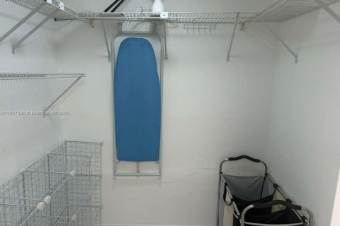 Снять в аренду кондоминиум в Майами-Бич, Флорида 2 спальни, 127.09м2, № 1972289 - фото 4