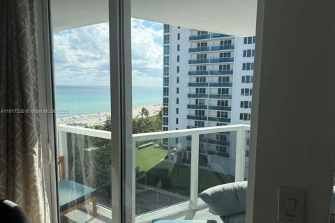 Снять в аренду кондоминиум в Майами-Бич, Флорида 2 спальни, 127.09м2, № 1972289 - фото 10