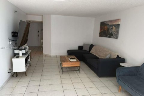 Снять в аренду кондоминиум в Майами-Бич, Флорида 2 спальни, 127.09м2, № 1972289 - фото 8