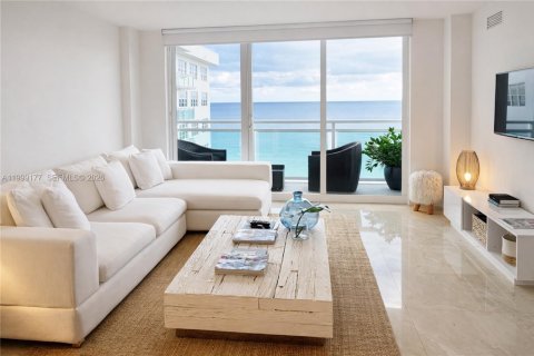 Condo in Miami Beach, Florida, 1 bedroom  № 2067451