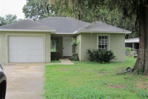 House in Winter Haven, Florida 3 bedrooms, 102.38 sq.m. № 1904339 - photo 1