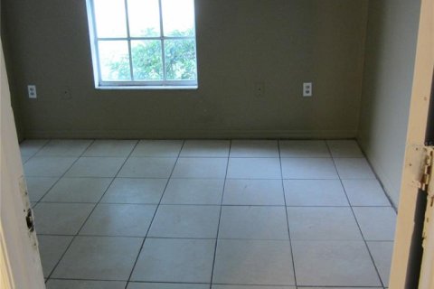 House in Winter Haven, Florida 3 bedrooms, 102.38 sq.m. № 1904339 - photo 6