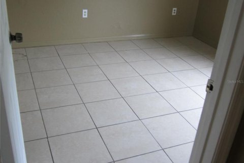 House in Winter Haven, Florida 3 bedrooms, 102.38 sq.m. № 1904339 - photo 13