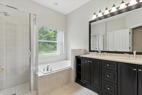 Villa ou maison à louer à Orlando, Floride: 5 chambres, 207.36 m2 № 1906889 - photo 10