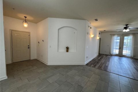 Condo in Kissimmee, Florida, 3 bedrooms  № 1857848 - photo 11