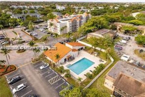 Condominio en alquiler en Hialeah, Florida, 1 dormitorio, 69.58 m2 № 1920276 - foto 16