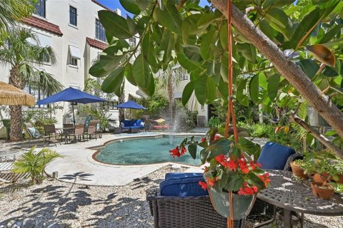 Condominio en venta en Bradenton, Florida, 1 dormitorio, 67.63 m2 № 1550282 - foto 25