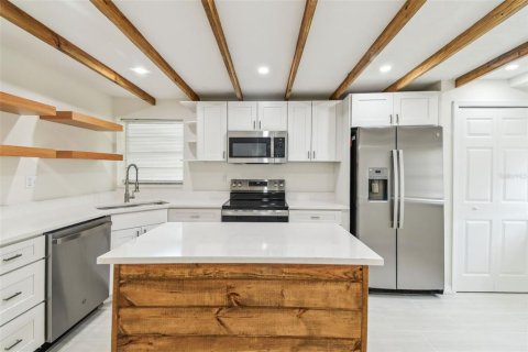 Casa en venta en Tampa, Florida, 3 dormitorios, 102.56 m2 № 1835740 - foto 4