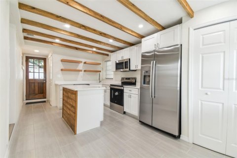 Casa en venta en Tampa, Florida, 3 dormitorios, 102.56 m2 № 1835740 - foto 13
