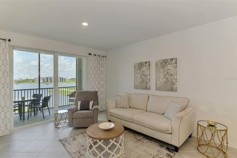 Condo in Venice, Florida, 2 bedrooms in WELLEN PARK  № 1821482 - photo 19
