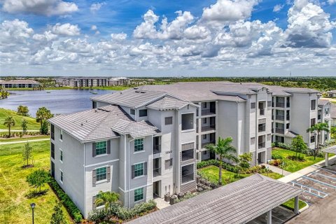 Condo in Venice, Florida, 2 bedrooms in WELLEN PARK  № 1821482 - photo 4