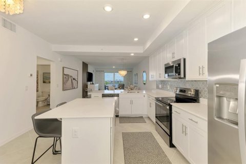 Condo in Venice, Florida, 2 bedrooms in WELLEN PARK  № 1821482 - photo 10