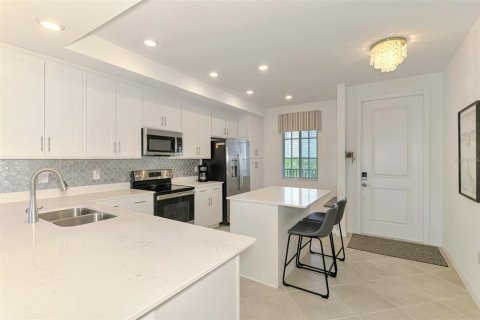 Condo in Venice, Florida, 2 bedrooms in WELLEN PARK  № 1821482 - photo 11