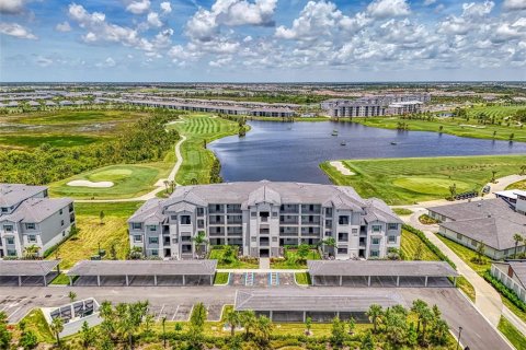 Condo in Venice, Florida, 2 bedrooms in WELLEN PARK  № 1821482 - photo 2