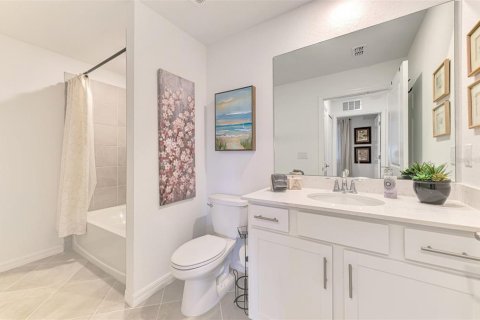 Condo in Venice, Florida, 2 bedrooms in WELLEN PARK  № 1821482 - photo 29