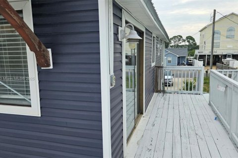 Casa en venta en Panama City, Florida, 6 dormitorios, 167.22 m2 № 1920199 - foto 4
