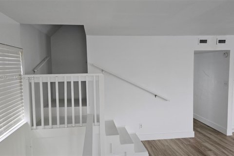 Casa en venta en Panama City, Florida, 6 dormitorios, 167.22 m2 № 1920199 - foto 14