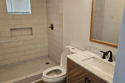 Casa en venta en Panama City, Florida, 6 dormitorios, 167.22 m2 № 1920199 - foto 19
