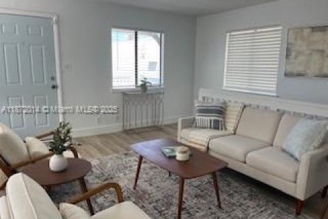 Casa en venta en Panama City, Florida, 6 dormitorios, 167.22 m2 № 1920199 - foto 6