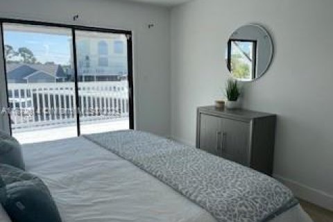 Casa en venta en Panama City, Florida, 6 dormitorios, 167.22 m2 № 1920199 - foto 9