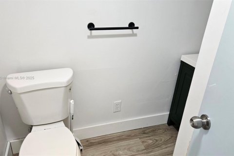 Casa en venta en Panama City, Florida, 6 dormitorios, 167.22 m2 № 1920199 - foto 25