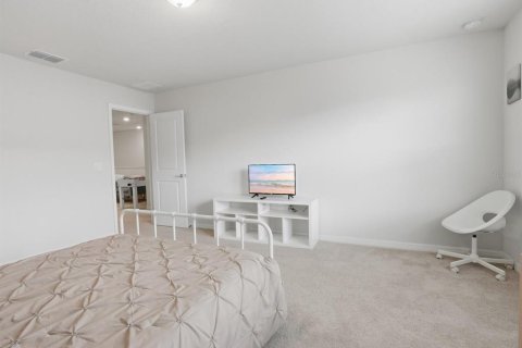 Touwnhouse à vendre à Davenport, Floride: 5 chambres, 213.02 m2 № 2383703 - photo 7
