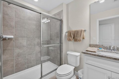 Touwnhouse à vendre à Davenport, Floride: 5 chambres, 213.02 m2 № 2383703 - photo 12