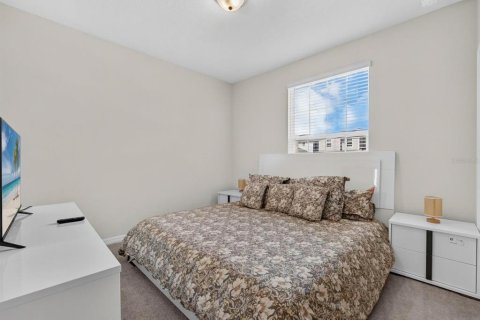 Touwnhouse à vendre à Davenport, Floride: 5 chambres, 213.02 m2 № 2383703 - photo 21