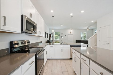 Adosado en venta en Winter Garden, Florida, 3 dormitorios, 151.99 m2 № 2225362 - foto 13