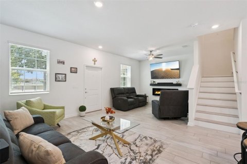 Adosado en venta en Winter Garden, Florida, 3 dormitorios, 151.99 m2 № 2225362 - foto 5