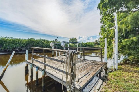 Villa ou maison à vendre à Punta Gorda, Floride: 3 chambres, 130.81 m2 № 2353373 - photo 5