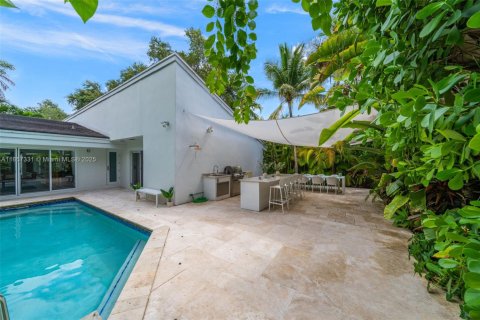 House in Miami Shores, Florida 3 bedrooms, 272.58 sq.m. № 1882302 - photo 25