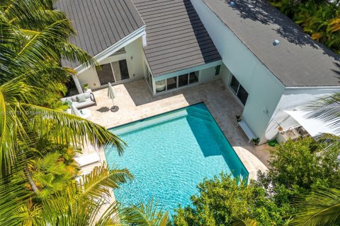 House in Miami Shores, Florida 3 bedrooms, 272.58 sq.m. № 1882302 - photo 23
