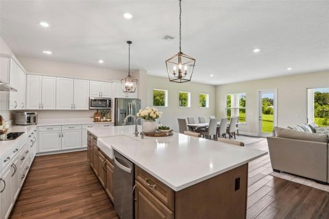 Villa ou maison à vendre à Odessa, Floride: 4 chambres, 302.03 m2 № 2299455 - photo 16