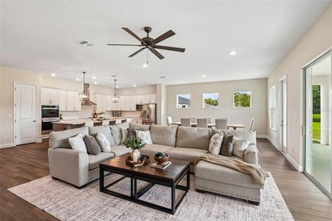 Villa ou maison à vendre à Odessa, Floride: 4 chambres, 302.03 m2 № 2299455 - photo 8
