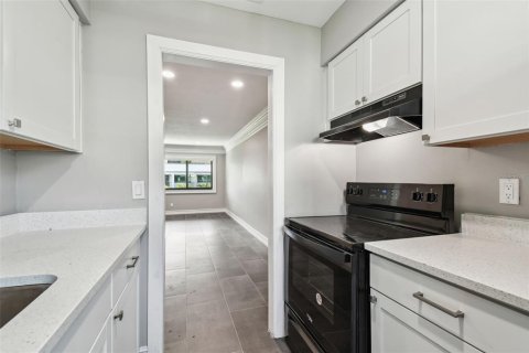 Apartamento en alquiler en Belleair Bluffs, Florida, 1 dormitorio, 69.68 m2 № 1679372 - foto 16