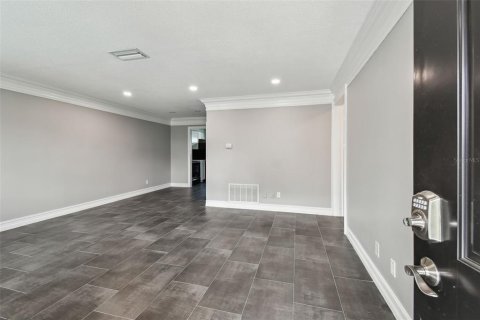 Apartamento en alquiler en Belleair Bluffs, Florida, 1 dormitorio, 69.68 m2 № 1679372 - foto 6