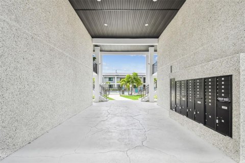 Apartamento en alquiler en Belleair Bluffs, Florida, 1 dormitorio, 69.68 m2 № 1679372 - foto 28