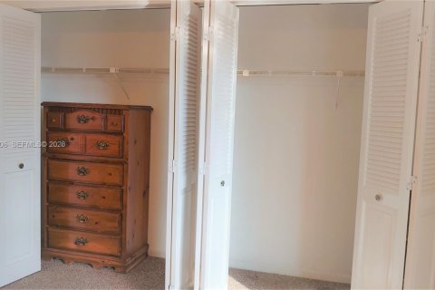 Copropriété à louer à Boca Raton, Floride: 1 chambre, 66.89 m2 № 2154264 - photo 11