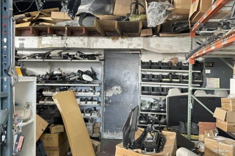 Propiedad comercial en venta en Miami, Florida № 1934134 - foto 6