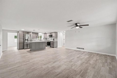 House in Venice, Florida 2 bedrooms, 111.76 sq.m. № 2350186 - photo 10